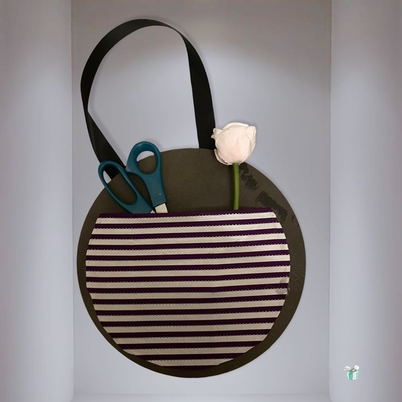 NEW Set of 4 Upcycled Wall Storage Stationary Circles. Unique and useful. Gift - Picture 4 of 8